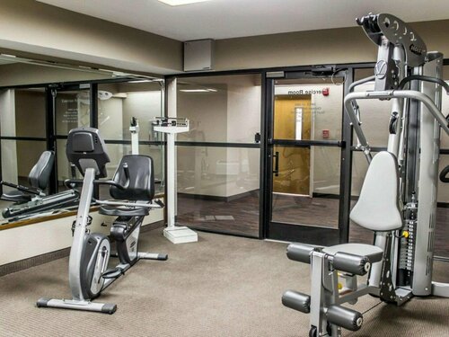 Гостиница Spark by Hilton Spring Lake Fayetteville в Спринг Лейк