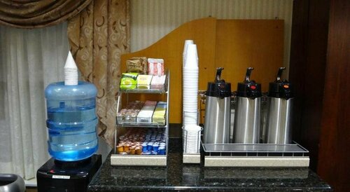Гостиница Days Inn by Wyndham Dodge City в Додж-Сити