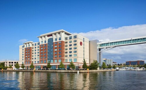 Гостиница Sheraton Erie Bayfront Hotel в Эри