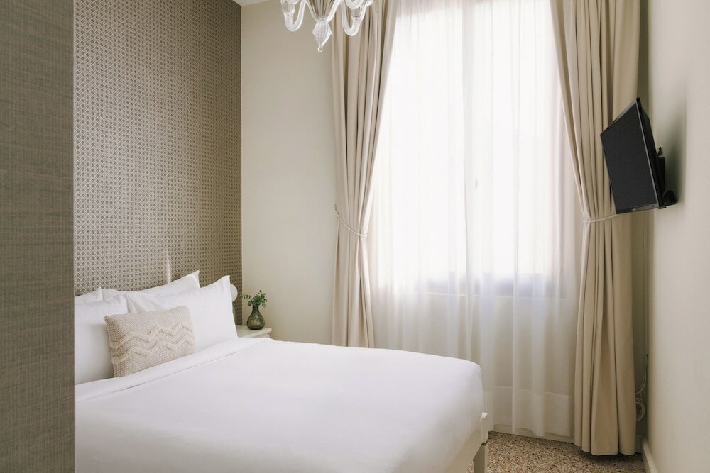 Фото Ih Hotels Venezia Salute Palace