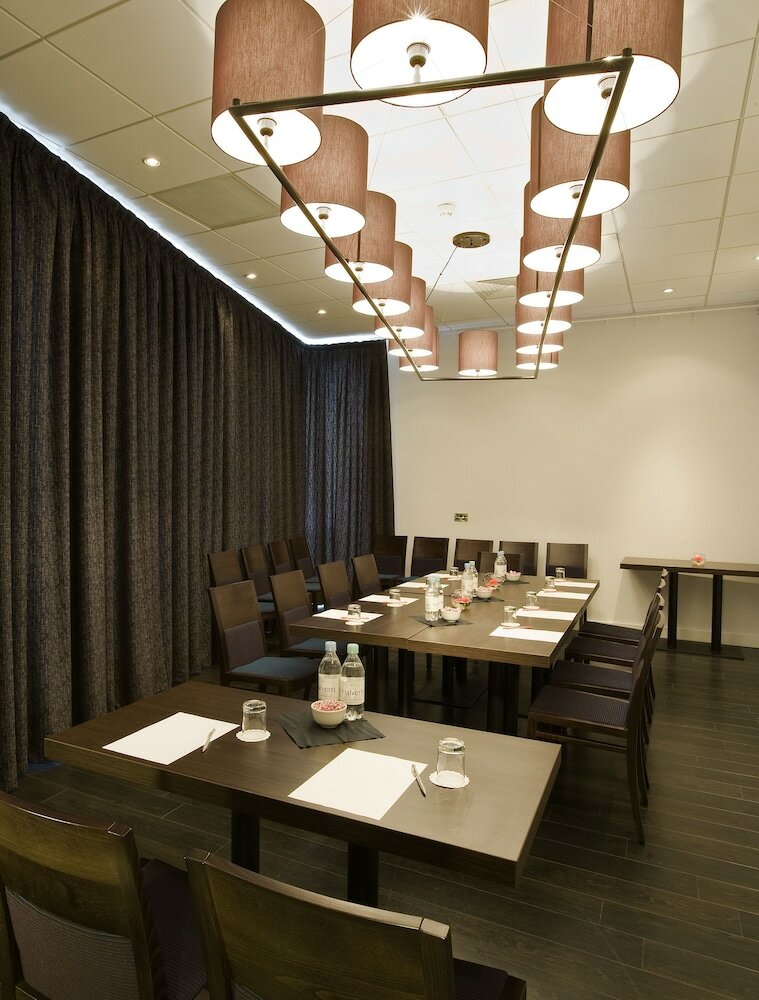 Фото Ibis Bristol Temple Meads Quay