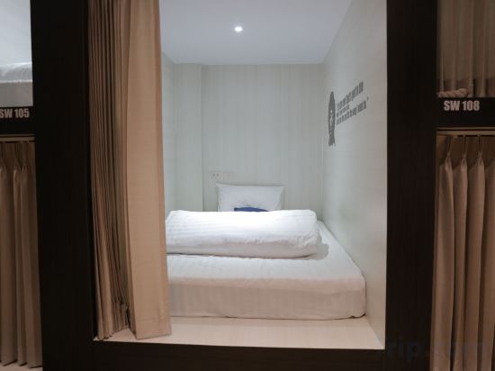 Фото Sleep Walker Poshtel - Hostel
