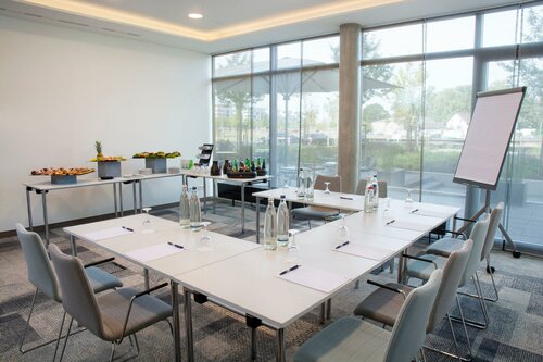 Гостиница Holiday Inn Express Karlsruhe - City Park, an Ihg Hotel в Карлсруэ