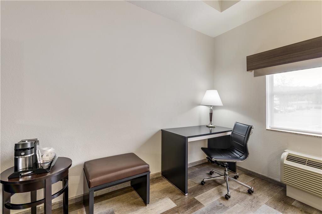 Фото Best Western Plus Jfk Inn & Suites