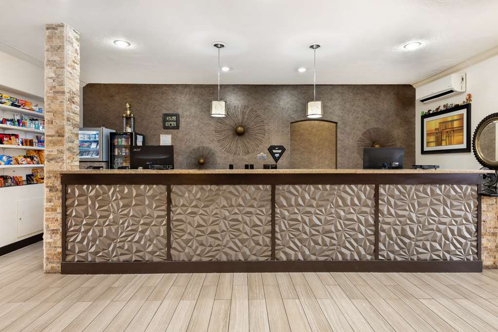Фото Best Western Plus Eagleridge Inn & Suites