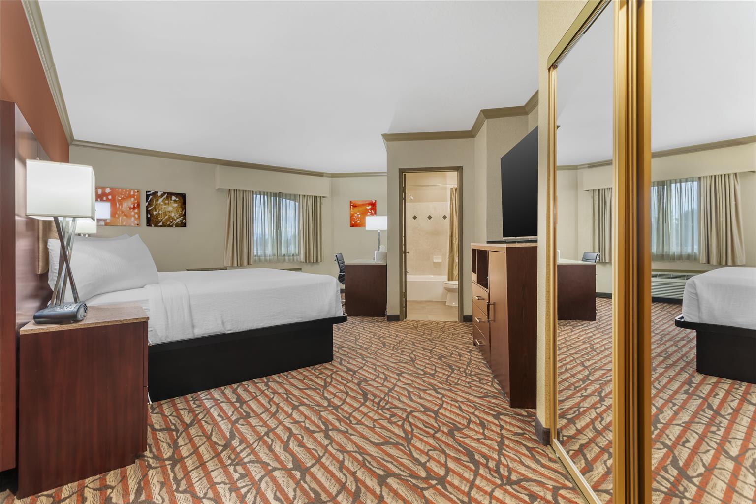 Фото Best Western Plus Brookside Inn