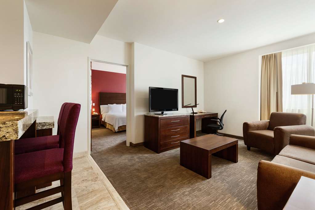 Фото Hilton Garden Inn Queretaro