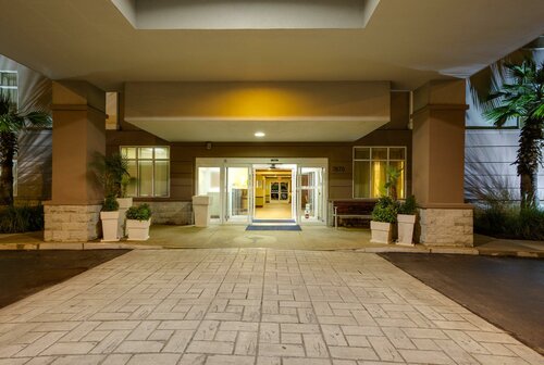 Гостиница Holiday Inn Express & Suites Charleston-Ashley Phosphate, an Ihg Hotel в Норт-Чарлстоне