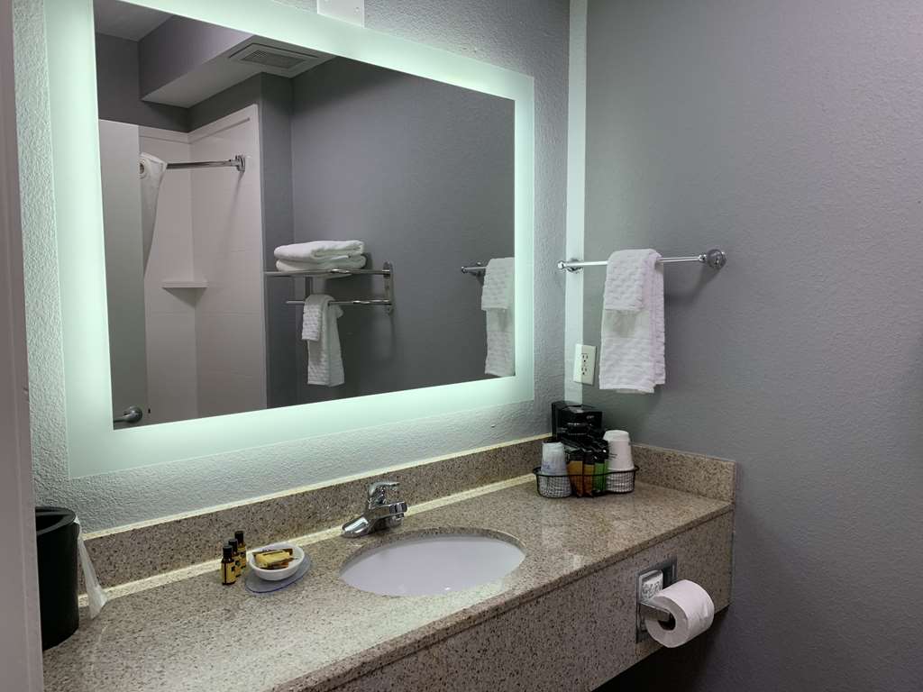Фото Best Western Plus Olive Branch Hotel & Suites