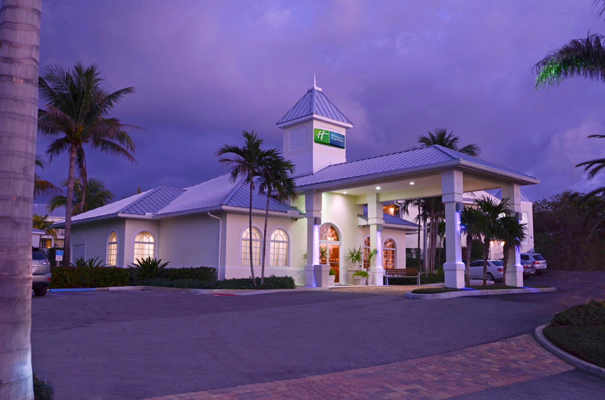 Фото Holiday Inn Express North Palm Beach-Oceanview, an Ihg Hotel