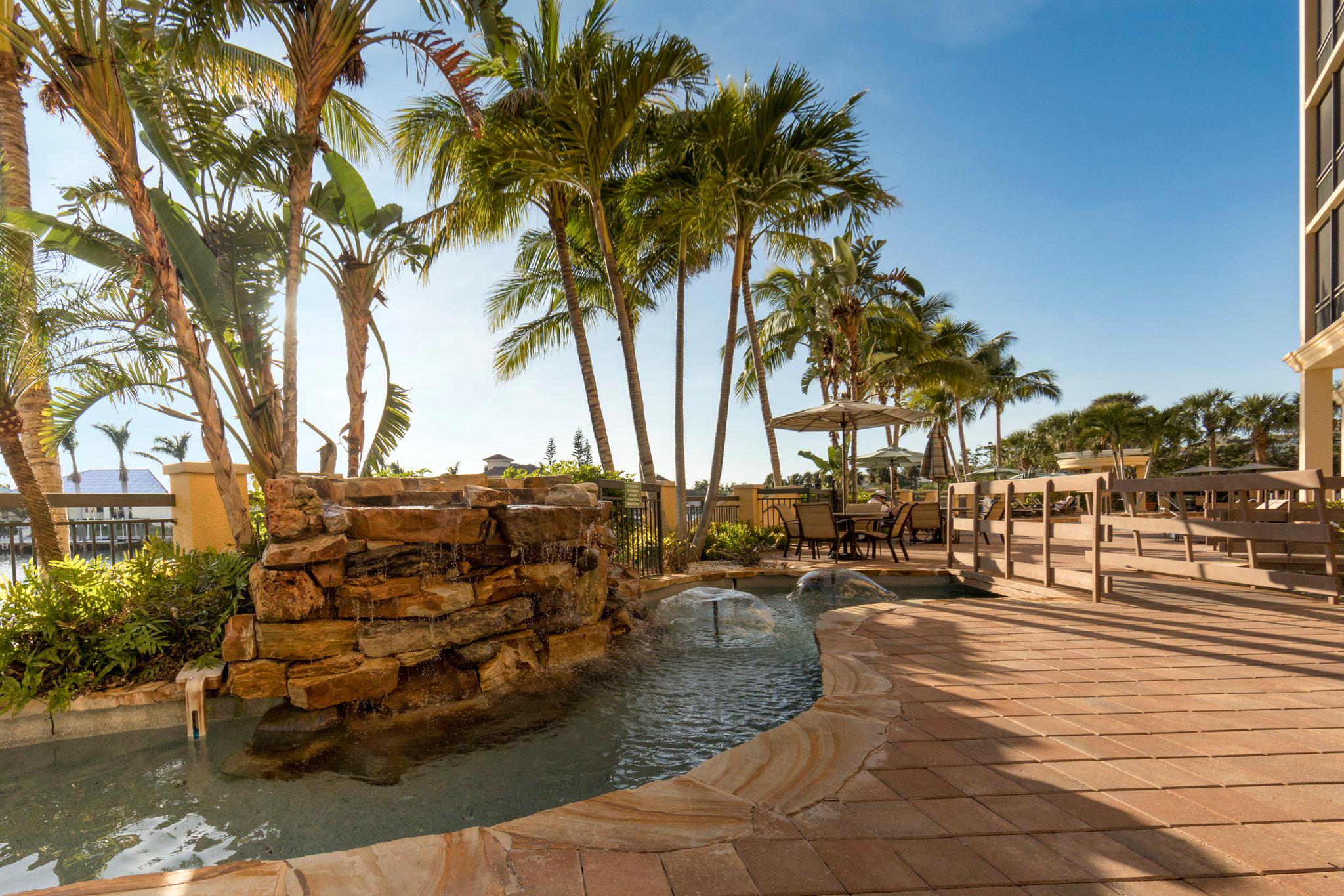 Фото Holiday Inn Club Vacations Sunset Cove Resort, an Ihg Hotel