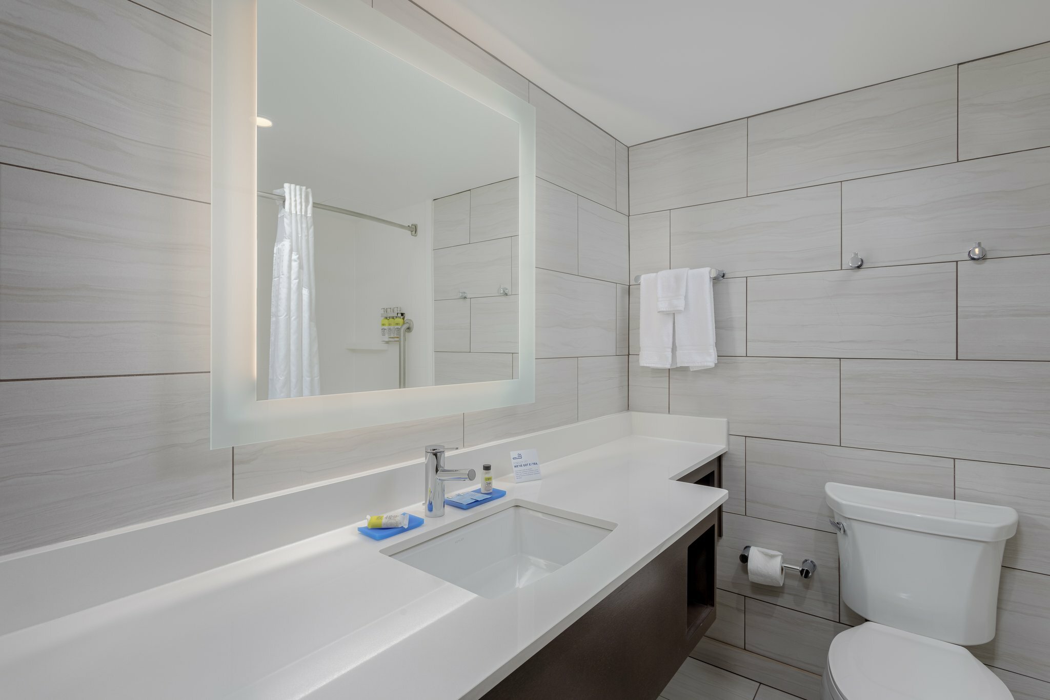 Фото Holiday Inn Express Pensacola Beach, an Ihg Hotel