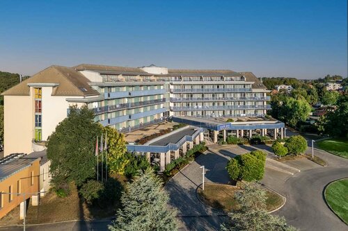 Гостиница Park Inn by Radisson Sárvár Resort & SPA в Ваше