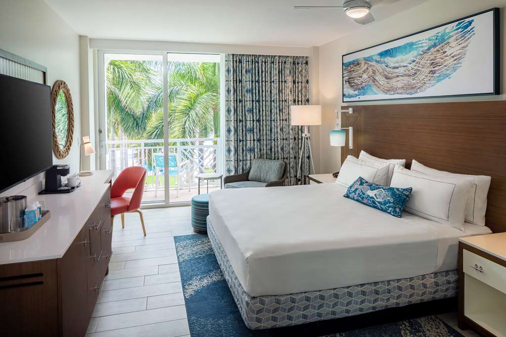 Фото The Reach Key West, Curio Collection by Hilton