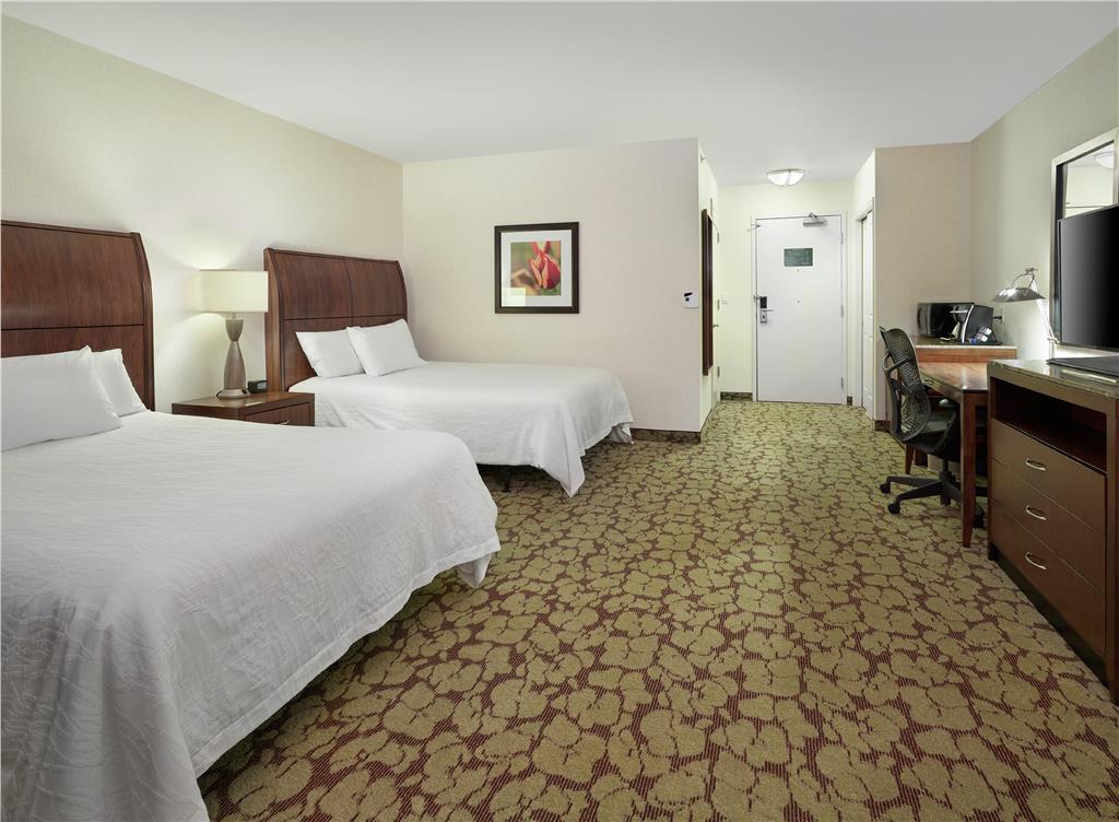Фото Hilton Garden Inn West Edmonton