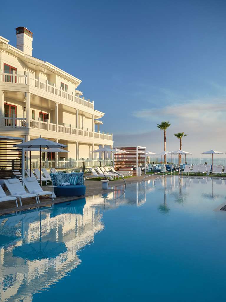 Фото Beach Village at The Del, Curio Collection by Hilton