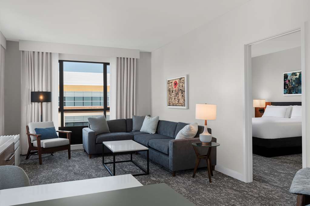 Фото The Fort Sutter Sacramento, Tapestry Collection by Hilton