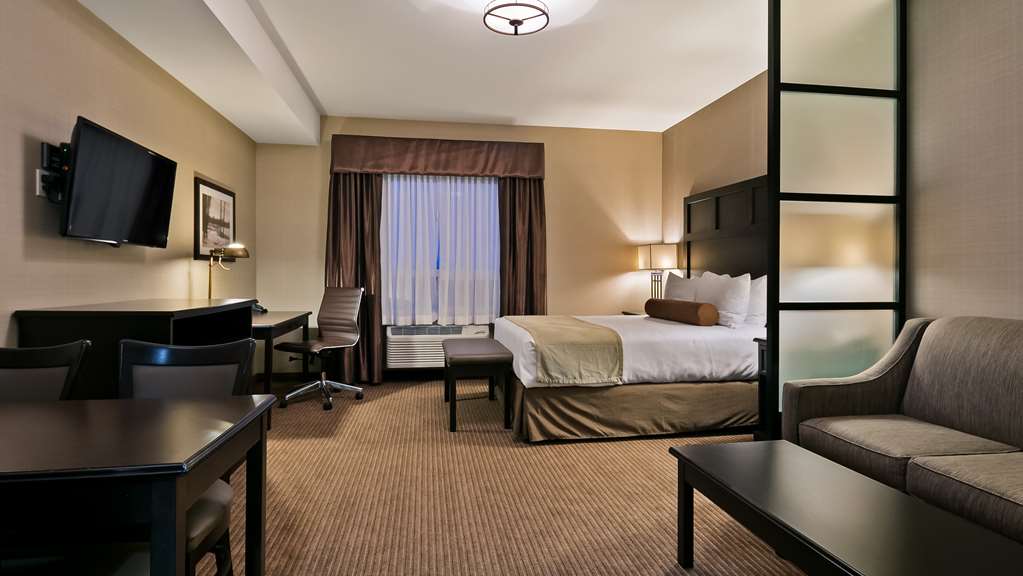 Фото Best Western Plus Okotoks Inn & Suites