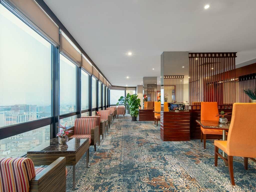 Фото Peace Hotel Beijing