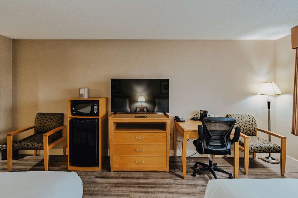 Фото SureStay Plus Hotel by Best Western Coquitlam