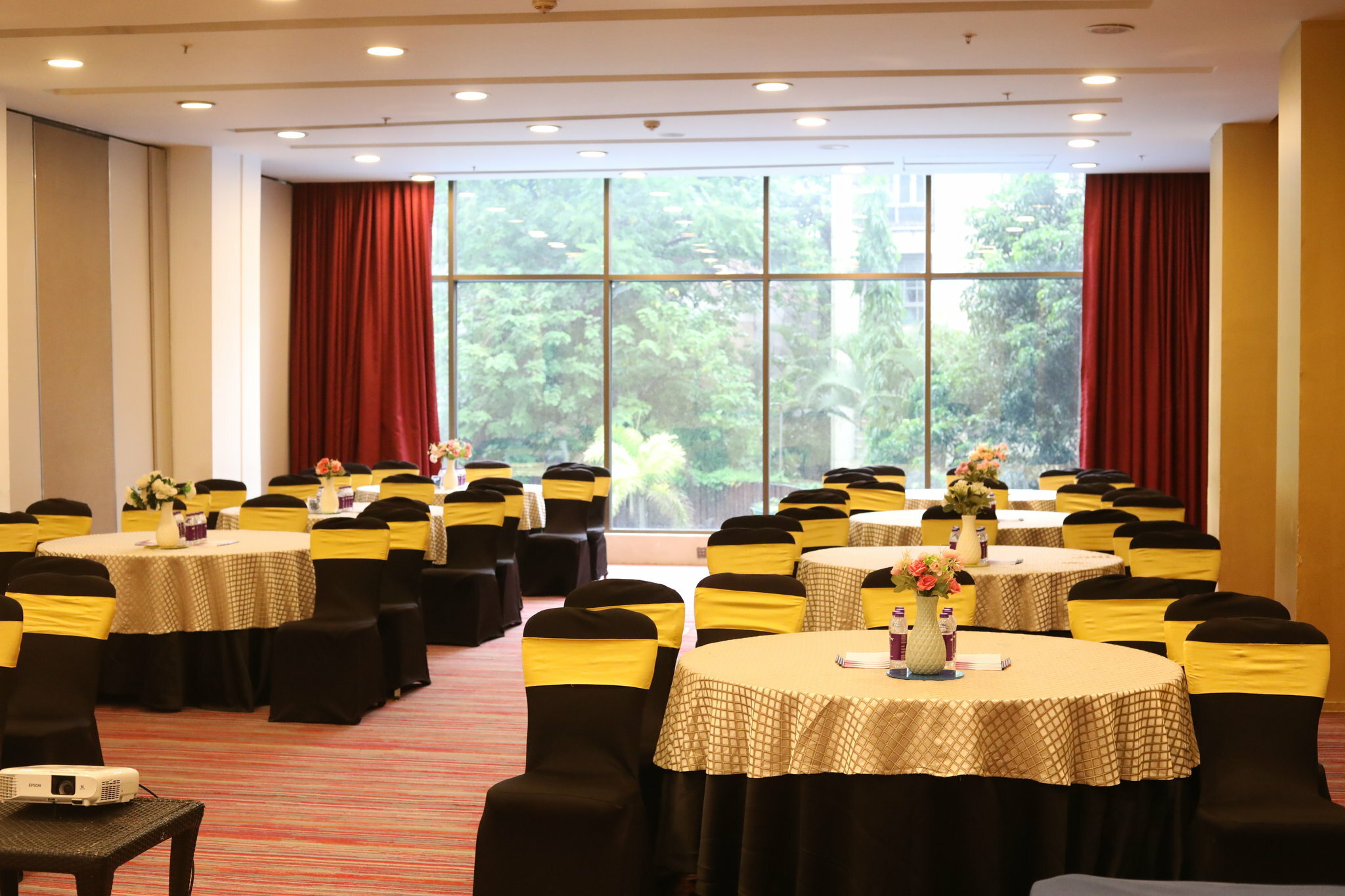 Фото Crowne Plaza Pune City Centre, an Ihg Hotel