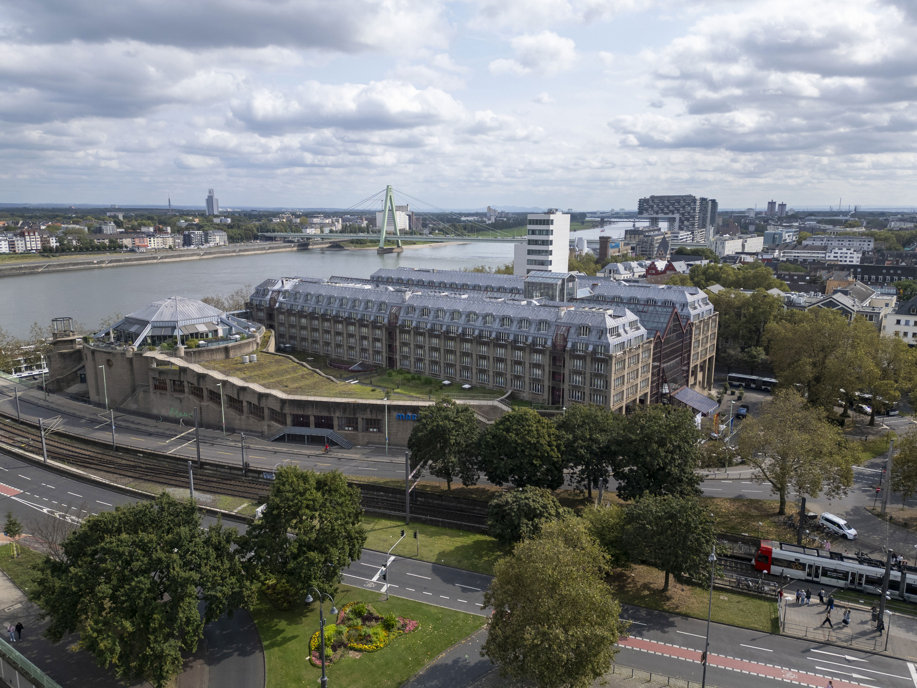 Фото Maritim Hotel Köln