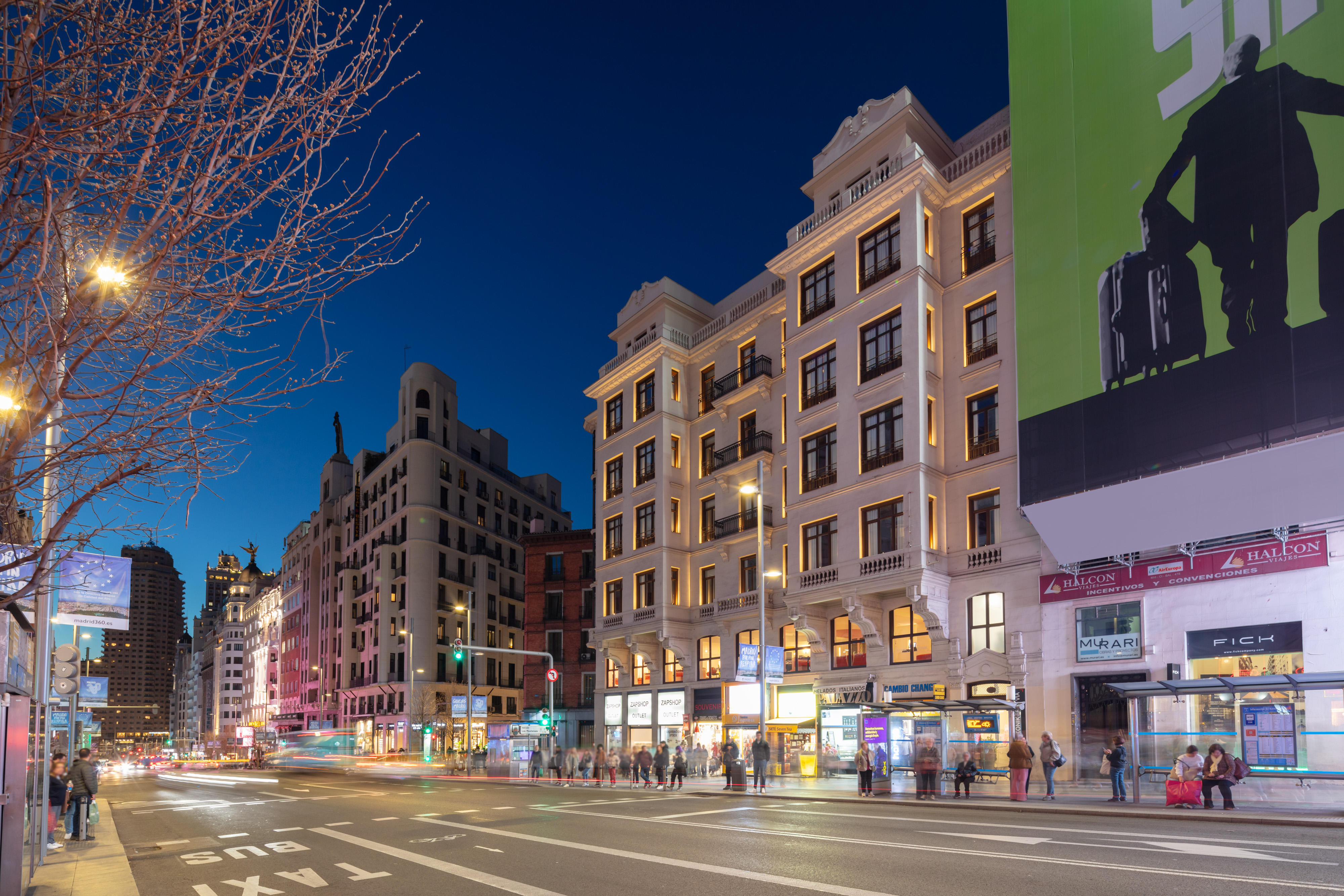 Фото Ikonik Gran VIA