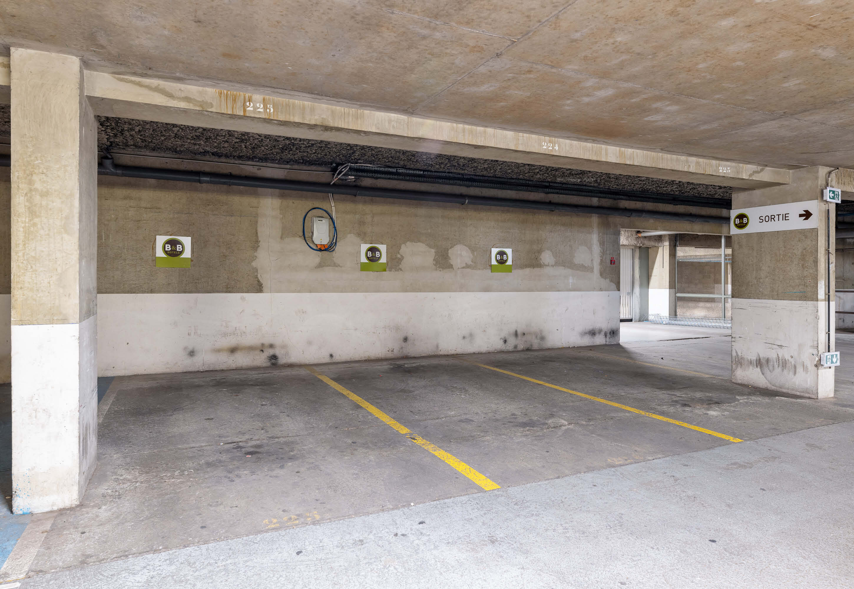 Фото B&b Hotel Lyon Centre Monplaisir