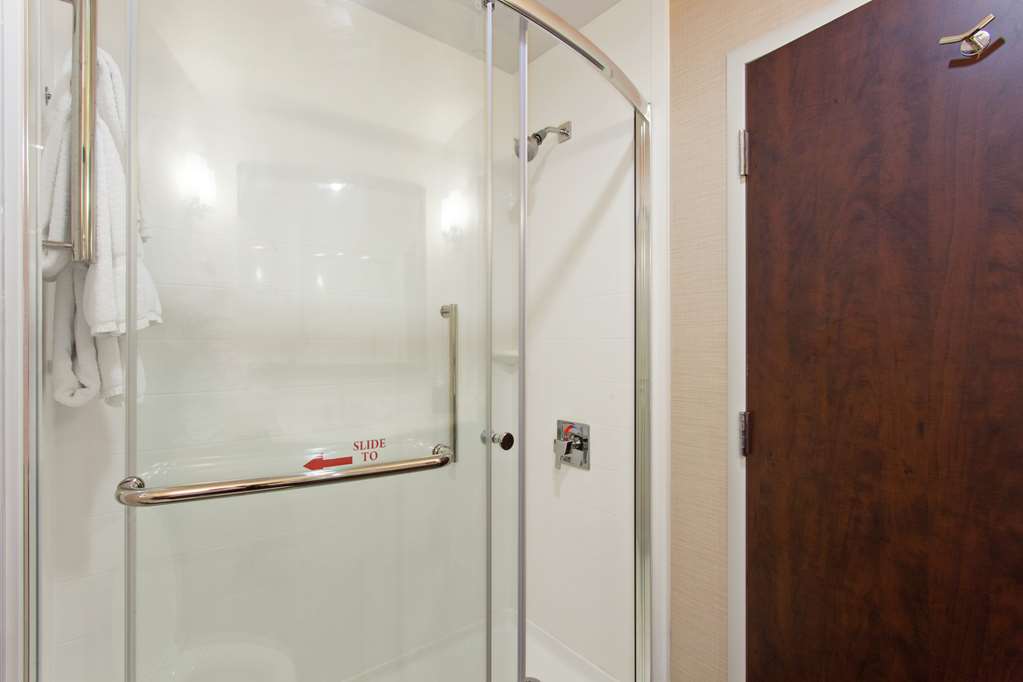 Фото Hilton Garden Inn Victoria