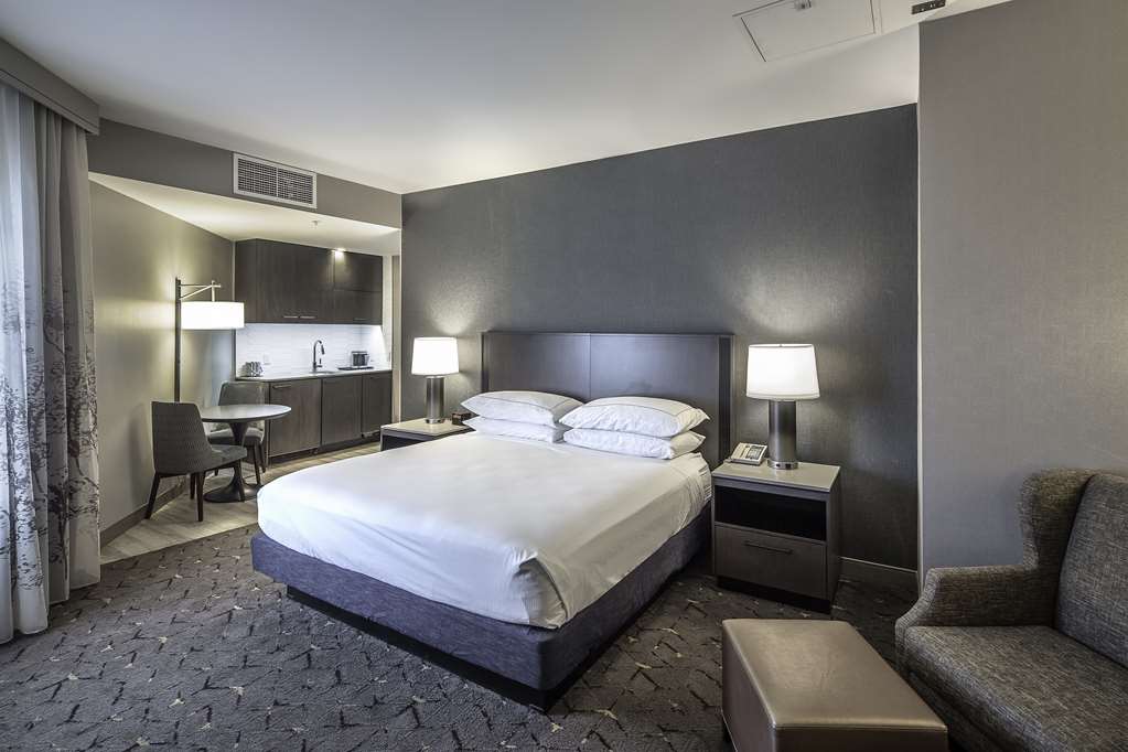 Фото DoubleTree by Hilton Hotel Modesto