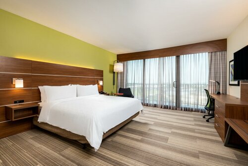 Гостиница Holiday Inn Express And Suites Santa Ana - Orange County, an Ihg Hotel в Санта-Ане