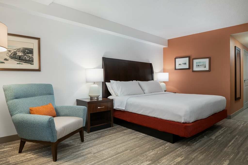 Фото Hilton Garden Inn Daytona Beach Oceanfront