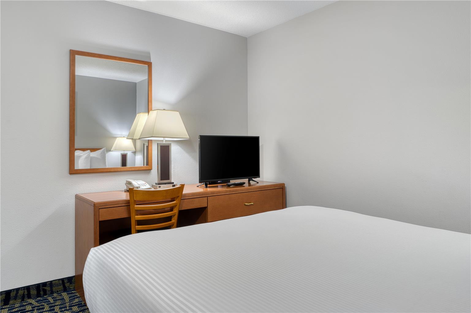 Фото SureStay Plus Hotel by Best Western Lethbridge