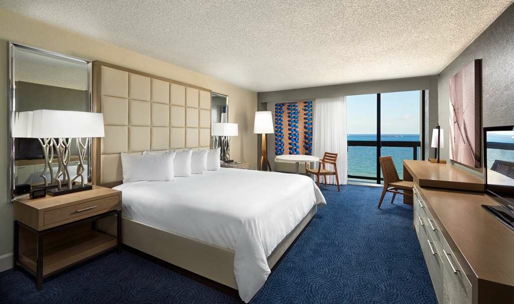 Фото Bahia Mar Ft. Lauderdale Beach- a DoubleTree by Hilton Hotel