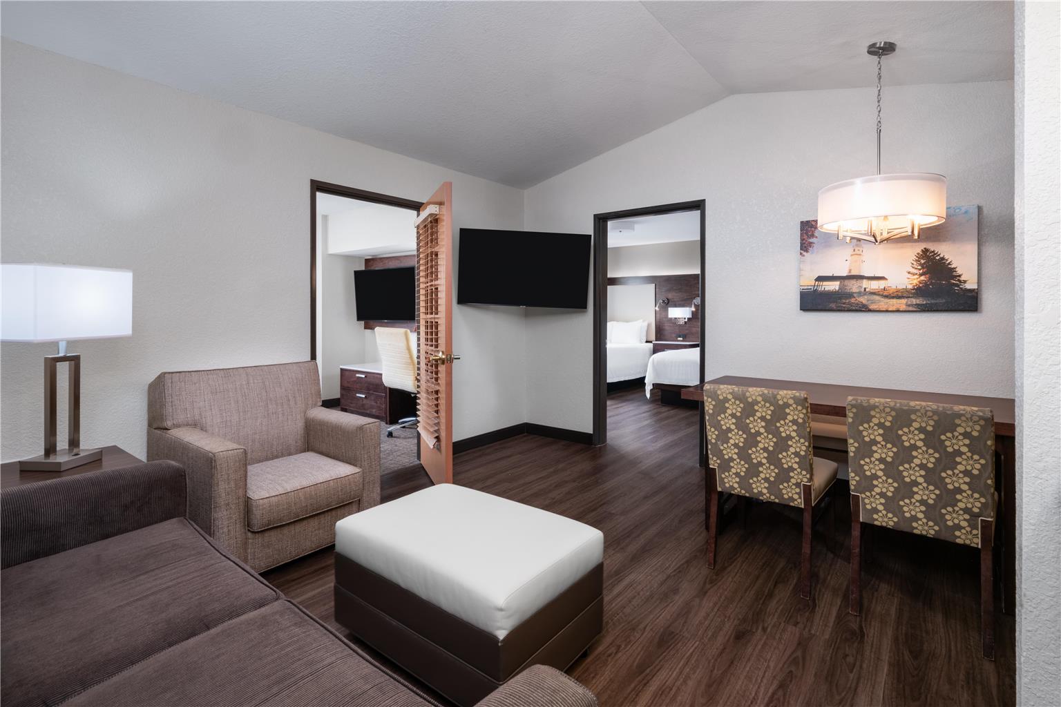 Фото Best Western Premier Bridgewood Resort Hotel