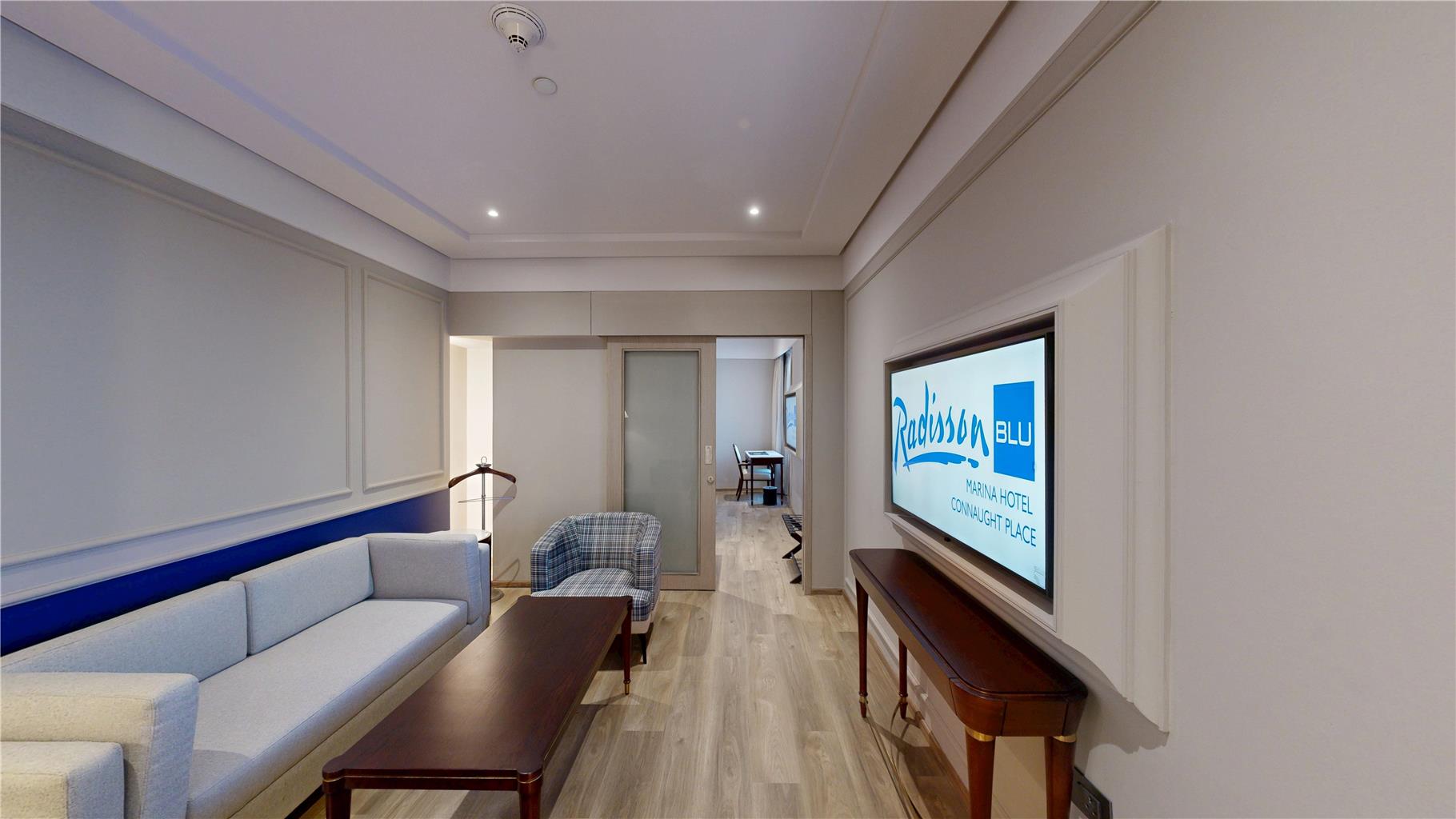 Фото Radisson Blu Marina Hotel, Delhi Connaught Place