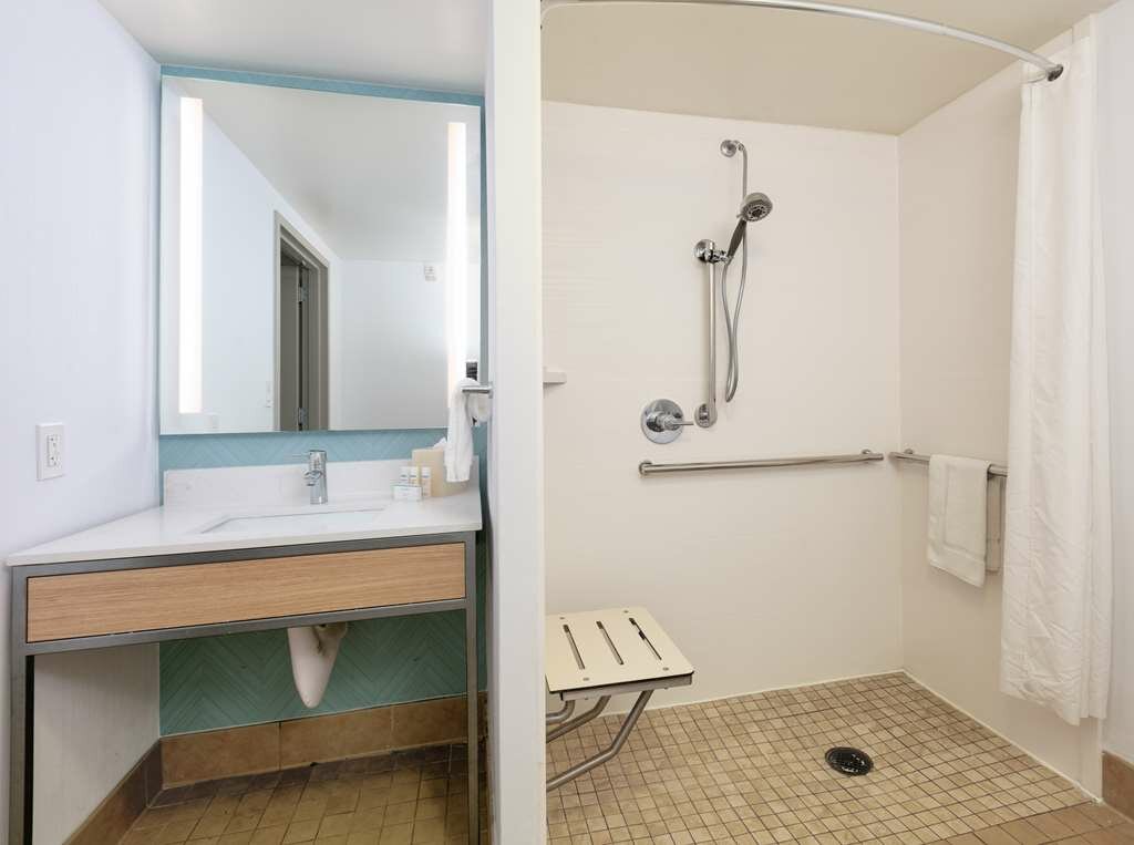Фото Hilton Garden Inn Irvine East/Lake Forest