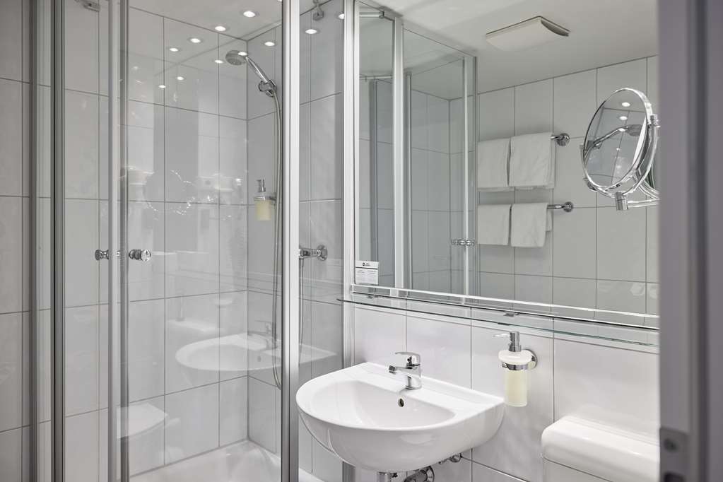 Фото Best Western Raphael Hotel Altona