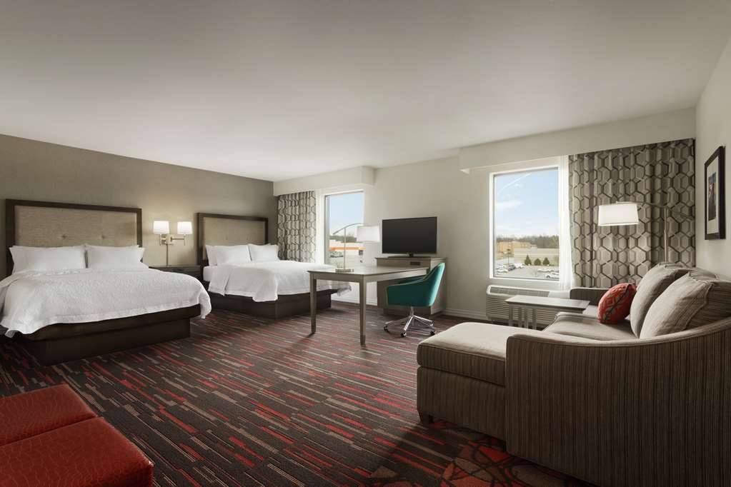 Фото Hampton Inn & Suites St. Louis/Alton