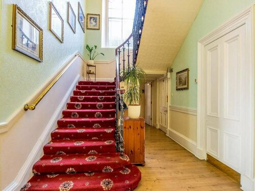 Гостиница Cumberland Hotel в Эдинбурге