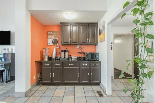 Гостиница Motel 6 Lawrence, Ks в Лоуренсе