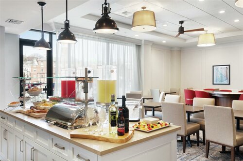Гостиница Homewood Suites by Hilton Providence Downtown в Потакете