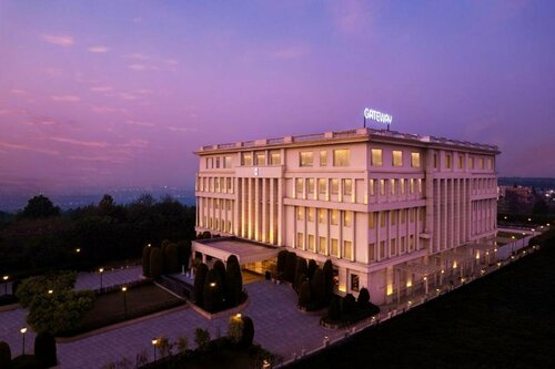 Гостиница Gateway Dehradun в Дехрадуне