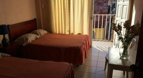 Гостиница Hotel Villa Margarita во Флоресе
