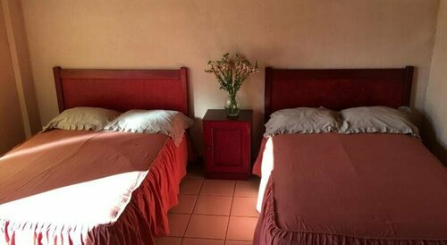 Гостиница Hotel Villa Margarita во Флоресе