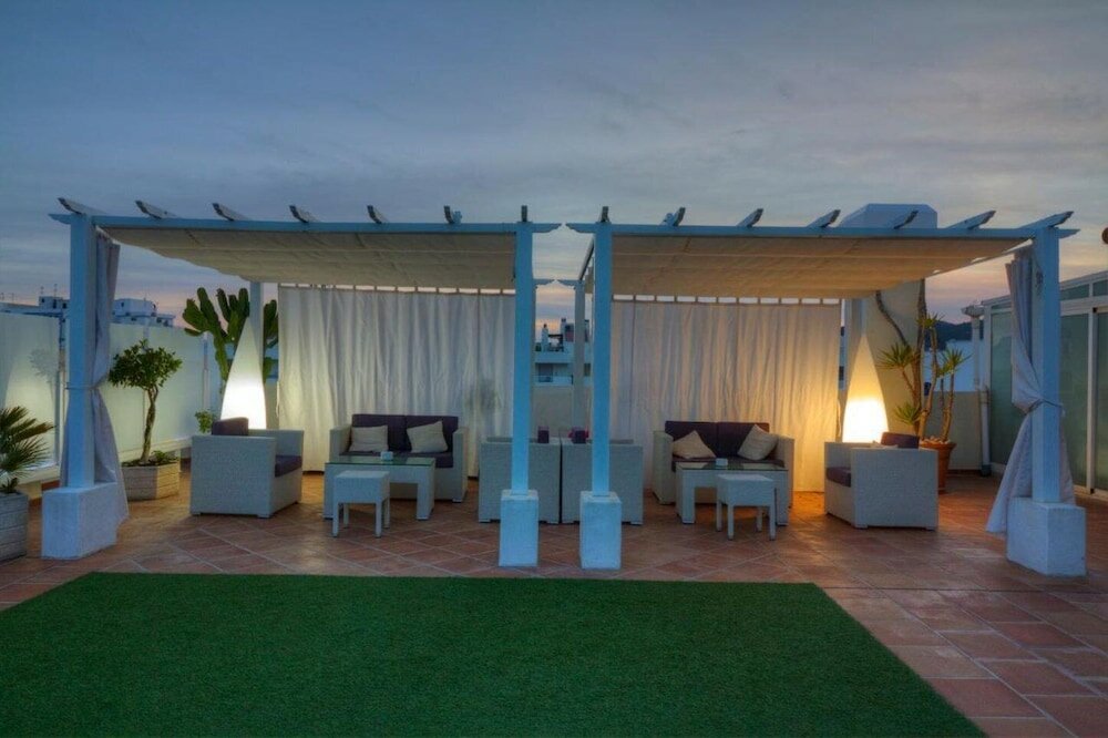 Фото Hotel Royal Plaza