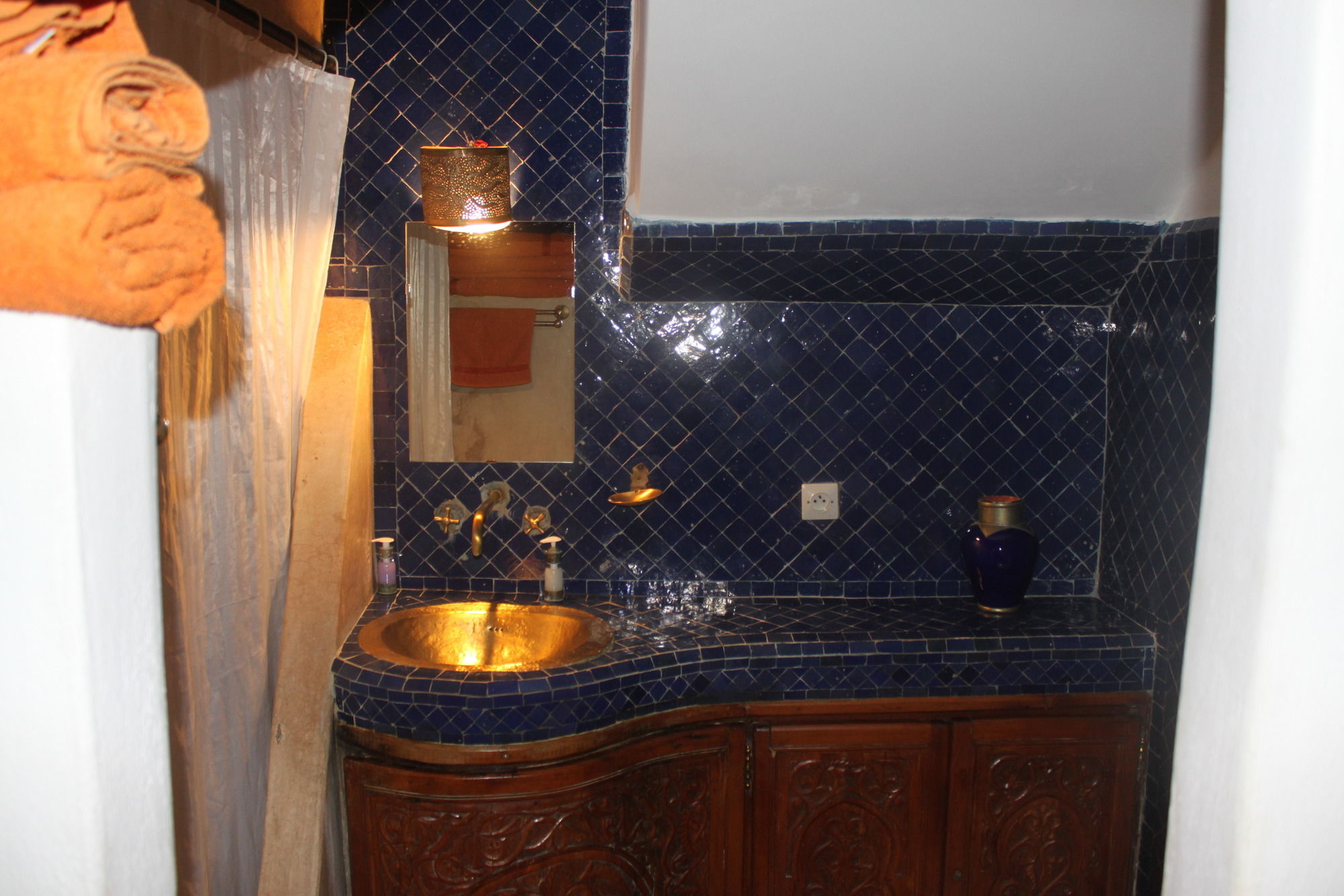 Фото Riad Amra