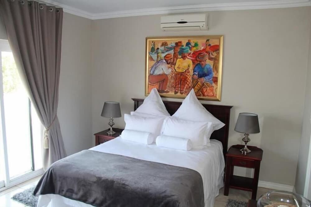 Фото Seaview Manor Exquisite Bed & Breakfast