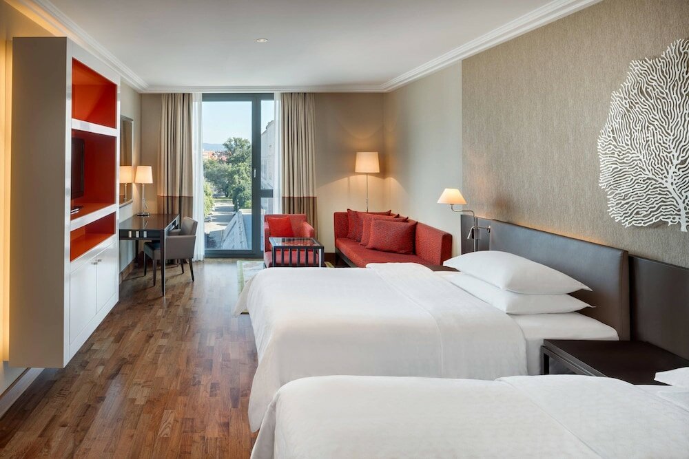 Фото Sheraton Bratislava Hotel