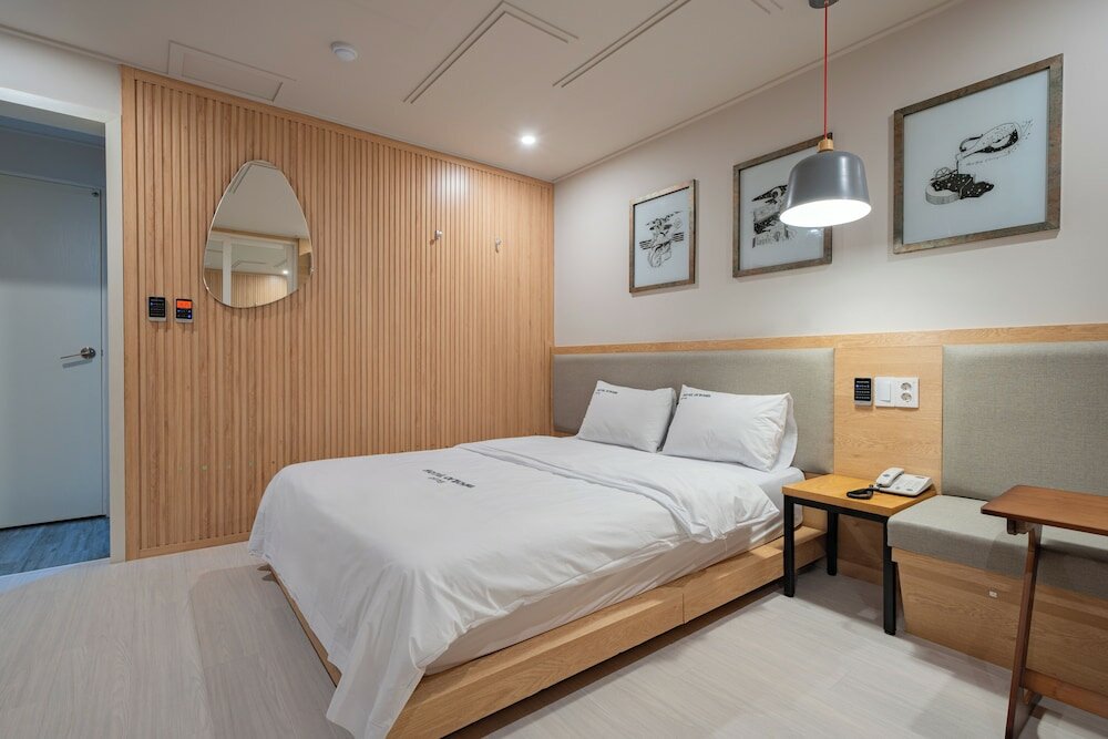 Фото Hotel Yeogiuhtte Gwangju Station